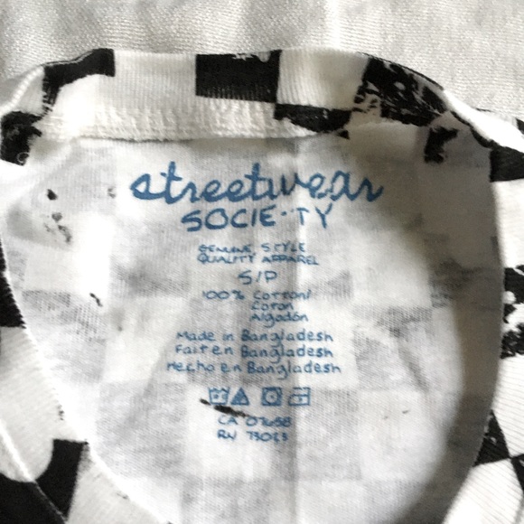 Checkered long t-shirt with cap sleeves - Picture 4 of 4